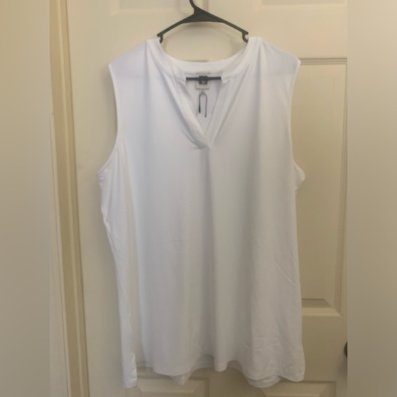 NWT Anne Klein Split Neck Sleeveless Top - Picture 3 of 5